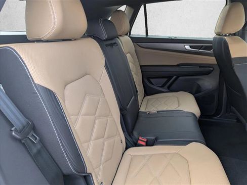 New 2026 Volkswagen Atlas Cross Sport SE image 30