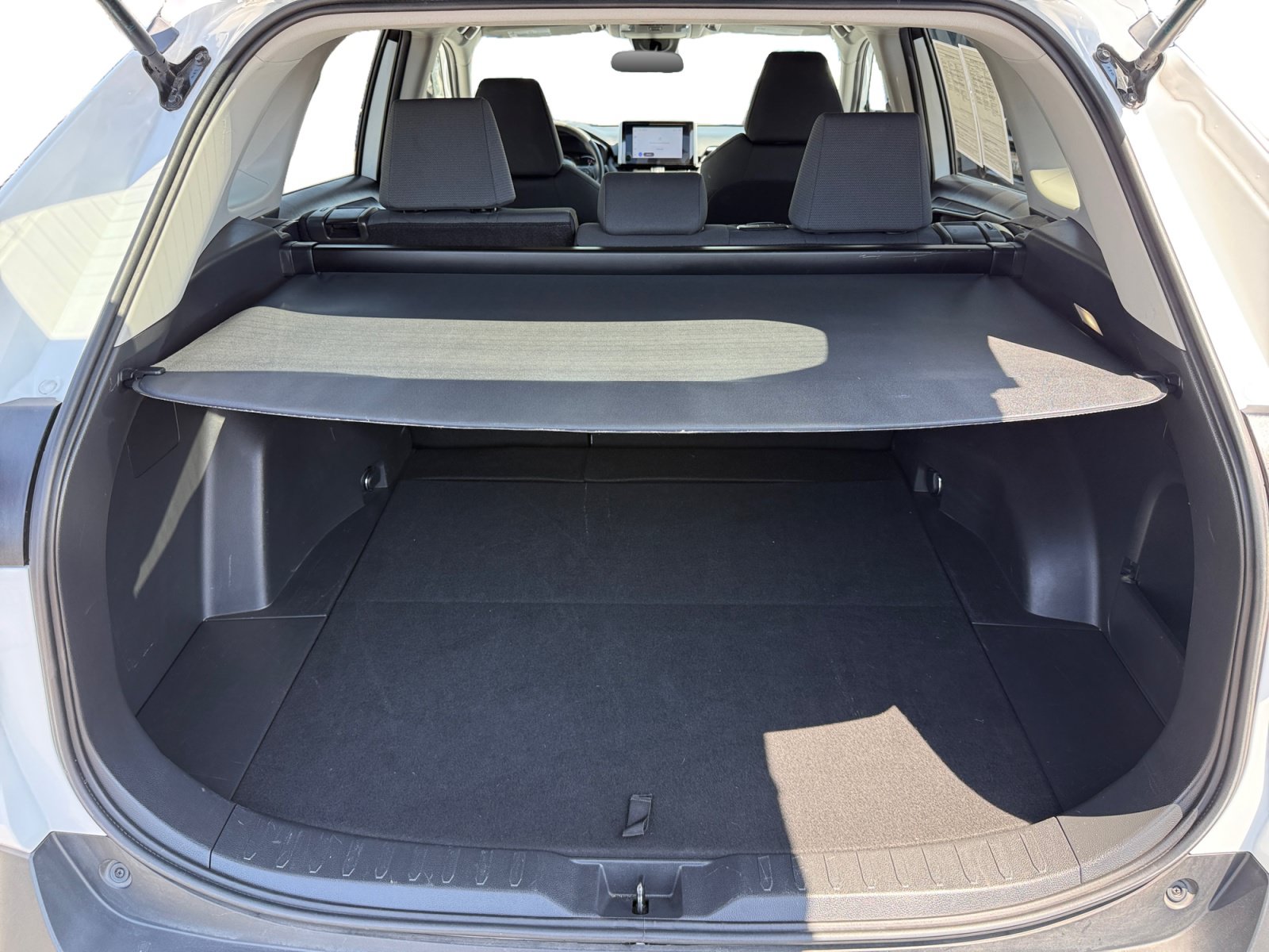 Used 2025 Toyota RAV4 XLE FWD image 17