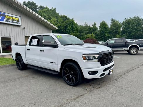 Used 2023 RAM 1500 Laramie AWD/4WD image 8