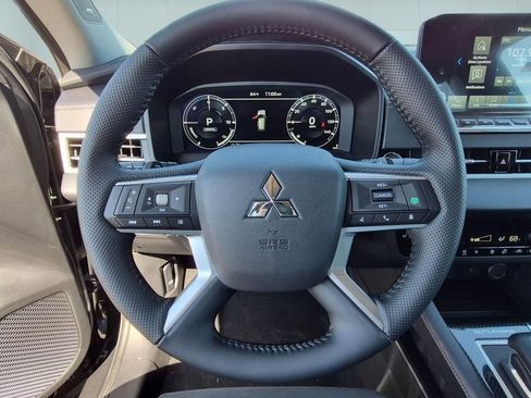 New 2025 Mitsubishi Outlander SE AWD/4WD image 19