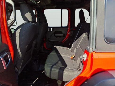 Used 2022 Jeep Wrangler Unlimited Sport image 10