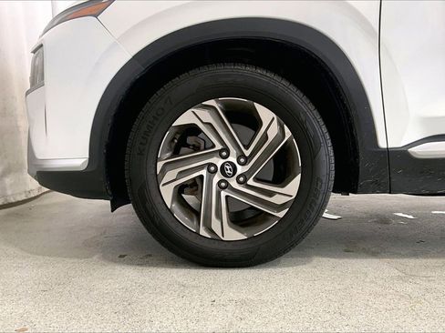 Used 2021 Hyundai Santa Fe SEL w/ Convenience Package image 6