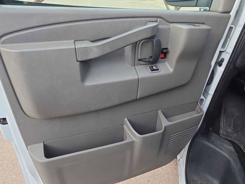 Used 2017 Chevrolet Express 3500 LT w/ LT Preferred Equipment Group image 14