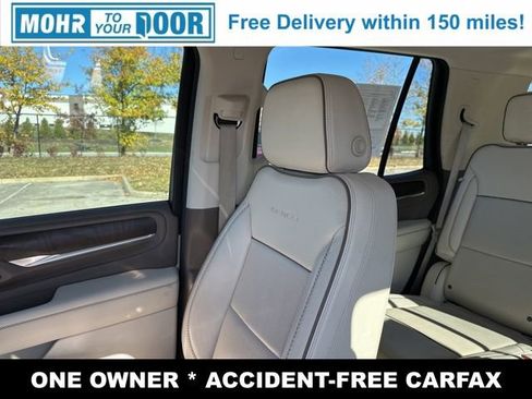 Used 2021 GMC Yukon Denali w/ Denali Premium Package image 27