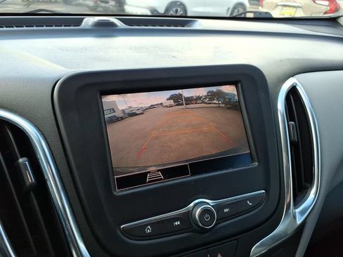 Used 2023 Chevrolet Equinox LS w/ LS Convenience Package FWD image 26