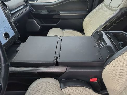 Used 2023 Ford F150 Lightning Platinum image 36