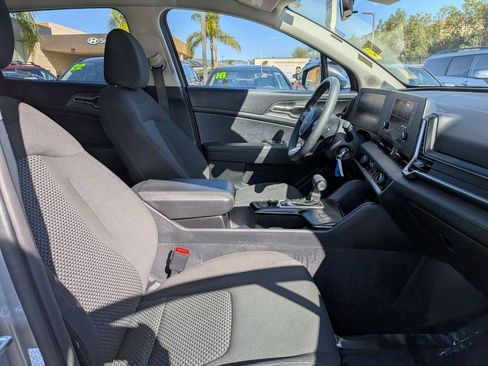 Used 2024 Kia Sportage LX image 26