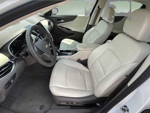 Used 2023 Chevrolet Malibu LT FWD image 18