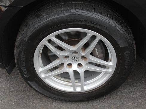 Used 2020 Porsche Macan image 27