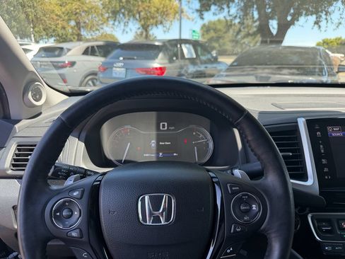 Used 2020 Honda Ridgeline RTL-E image 16