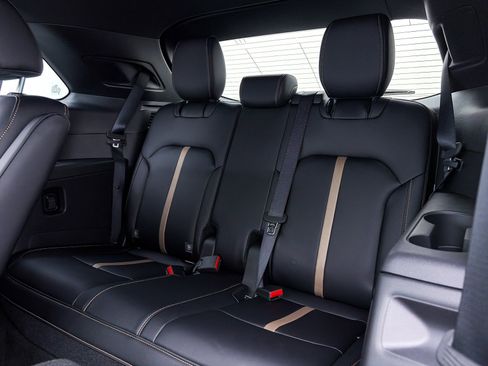 New 2026 MAZDA CX-90 3.3 Turbo w/ Premium Plus Pkg image 26