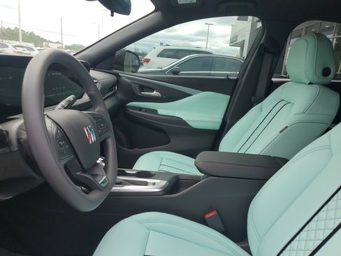 New 2025 Buick Envista Preferred image 16