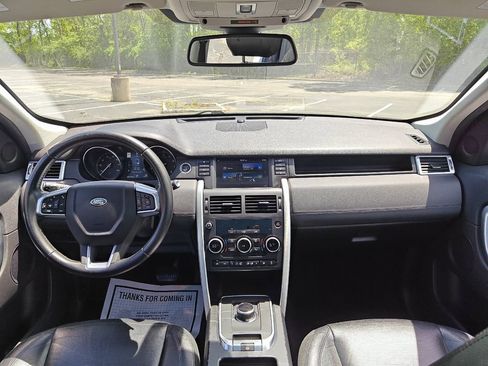 Used 2017 Land Rover Discovery Sport HSE image 26