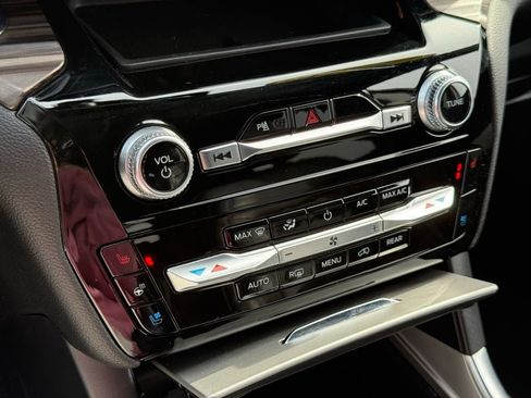 Certified 2023 Ford Explorer Limited image 35