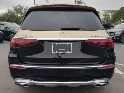 Used 2024 Mercedes-Benz Maybach GLS 600 4MATIC image 3