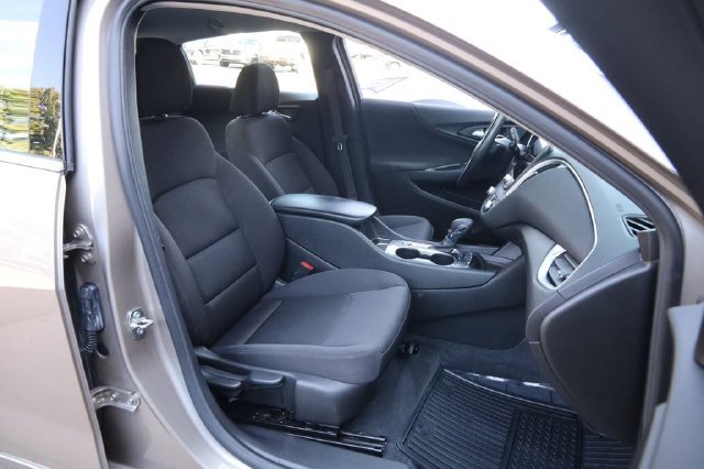 Used 2022 Chevrolet Malibu RS FWD image 26