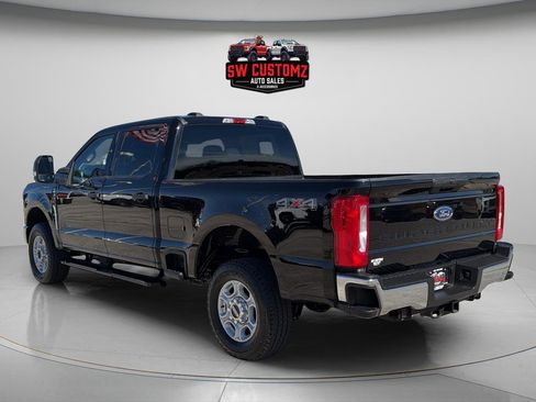 Used 2025 Ford F250 XLT image 5