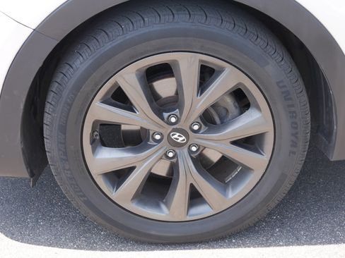 Used 2018 Hyundai Santa Fe Sport AWD/4WD image 15