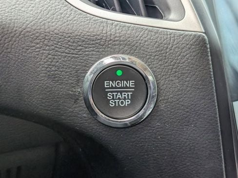 Used 2022 Ford Edge SE w/ Black Appearance Package image 20