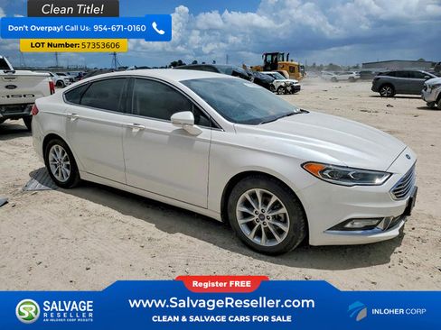 Used 2017 Ford Fusion SE w/ Fusion SE Technology Package FWD image 5