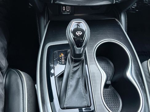 Used 2019 INFINITI QX60 Luxe w/ Essential Package image 22