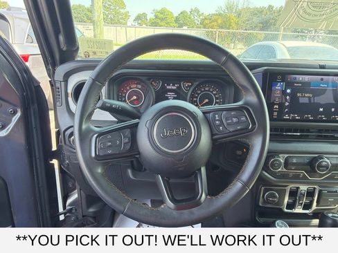 Used 2024 Jeep Wrangler Unlimited Sport AWD/4WD image 12