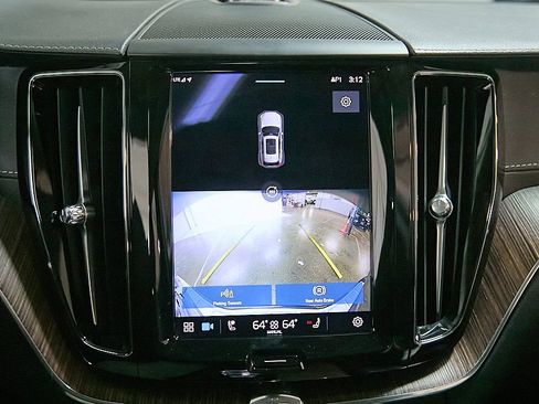 Certified 2023 Volvo XC60 B5 Ultimate image 36