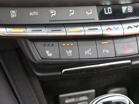 Certified 2022 Cadillac XT4 Premium Luxury w/ Enhanced Visibility Package AWD/4WD image 26