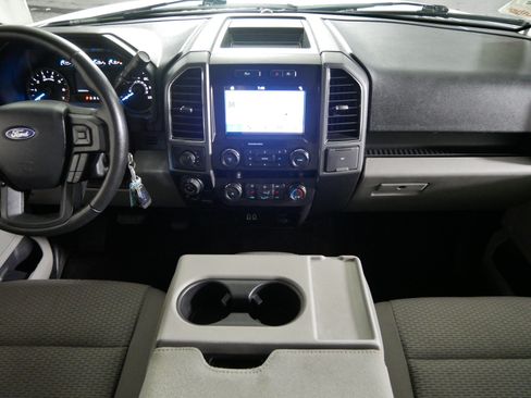 Used 2019 Ford F150 XLT w/ Equipment Group 302A Luxury AWD/4WD image 10