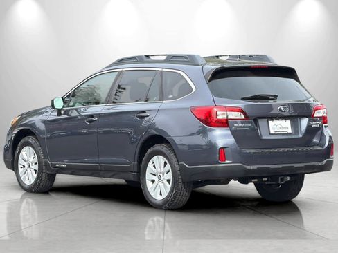 Used 2017 Subaru Outback 2.5i Premium AWD/4WD image 6
