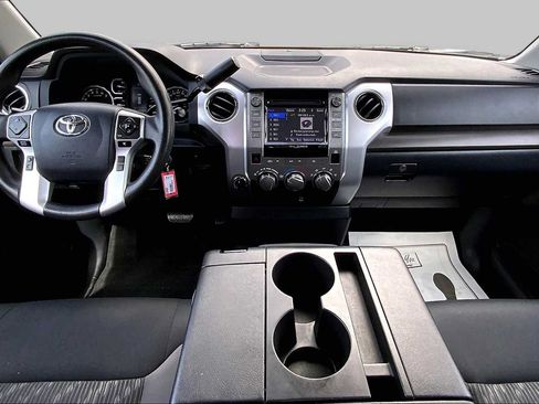 Used 2019 Toyota Tundra SR5 AWD/4WD image 15