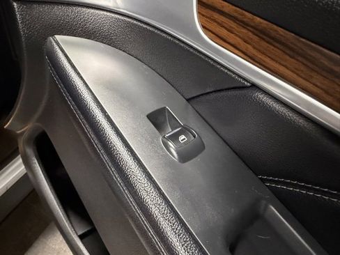 Used 2018 Ford Explorer Limited image 31