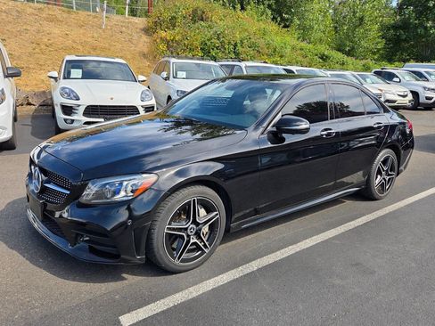 Used 2019 Mercedes-Benz C 300 4MATIC Sedan image 3
