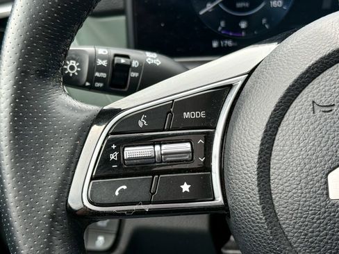 Used 2024 Kia Seltos SX w/ SX Sunroof Package image 29