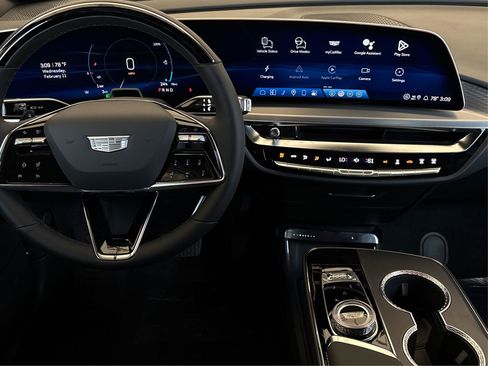 New 2026 Cadillac Lyriq Sport image 16