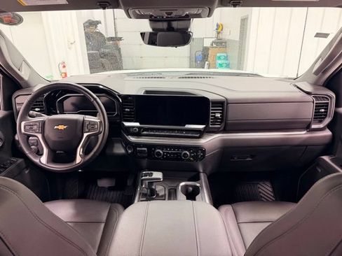 Certified 2025 Chevrolet Silverado 1500 LTZ w/ Technology Package AWD/4WD image 21