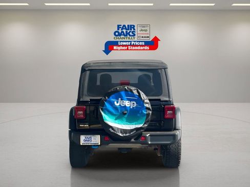 Used 2022 Jeep Wrangler Unlimited Rubicon 4xe image 8