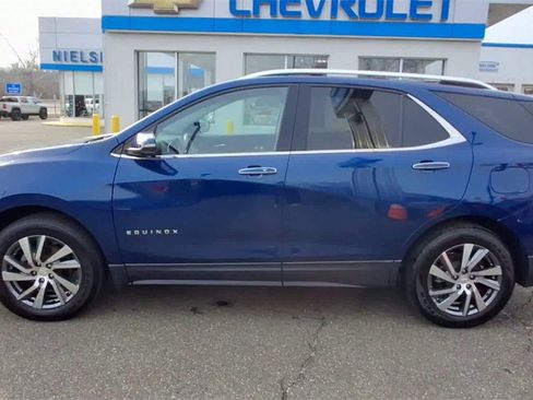 Used 2022 Chevrolet Equinox Premier image 5