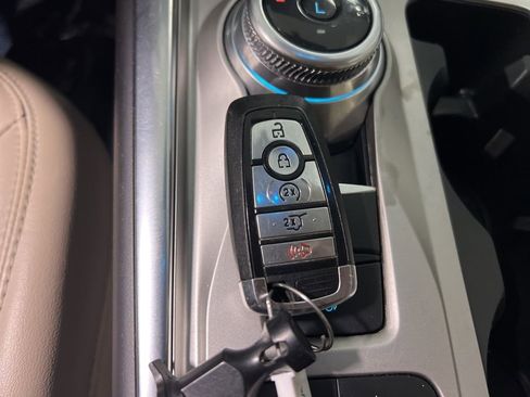 Used 2024 Ford Explorer XLT w/ Equipment Group 202A image 36