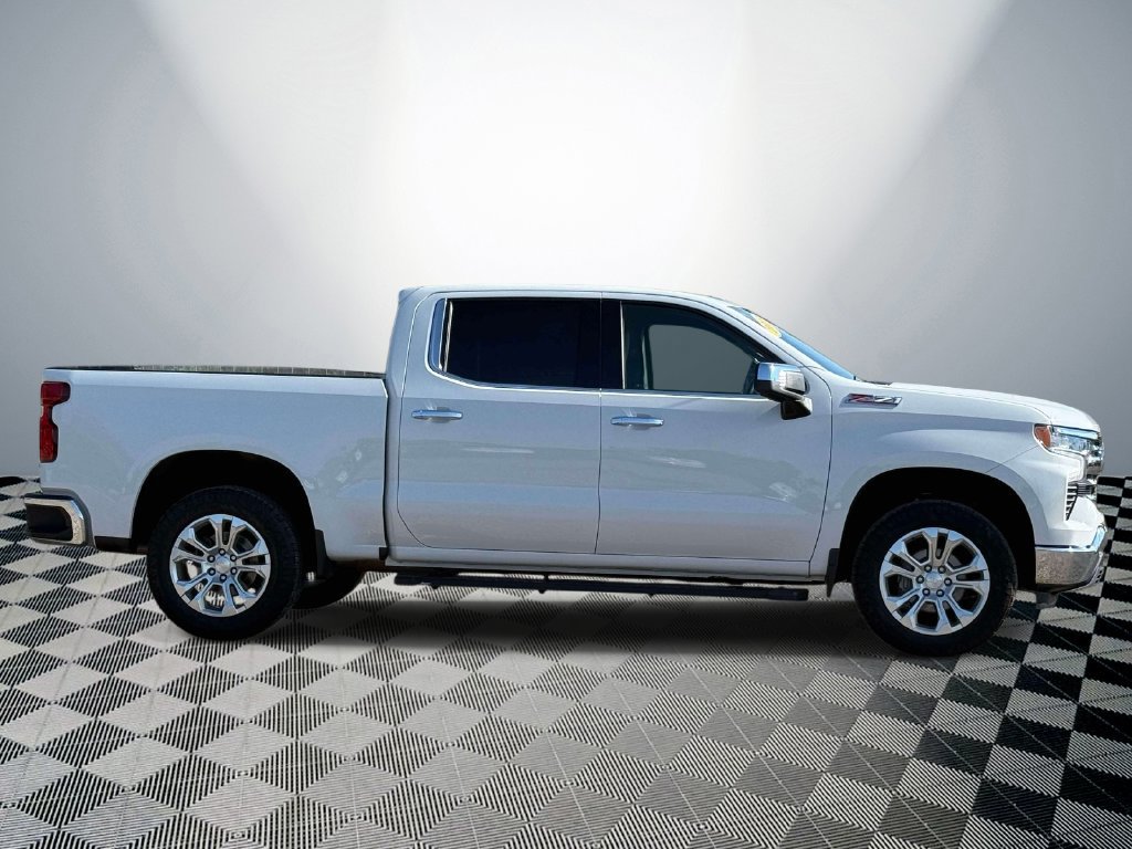 Used 2023 Chevrolet Silverado 1500 LTZ w/ LTZ Convenience Package II AWD/4WD image 5