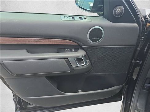 Used 2019 Land Rover Discovery HSE AWD/4WD image 27