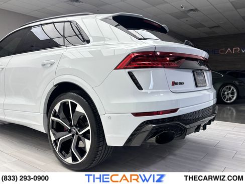 Used 2020 Audi RS Q8 w/ Carbon Optic Package image 23
