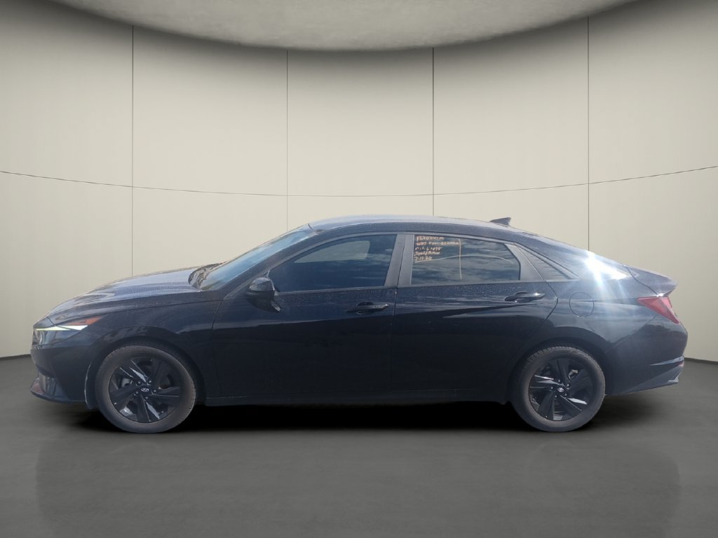 Used 2023 Hyundai Elantra SEL FWD image 4