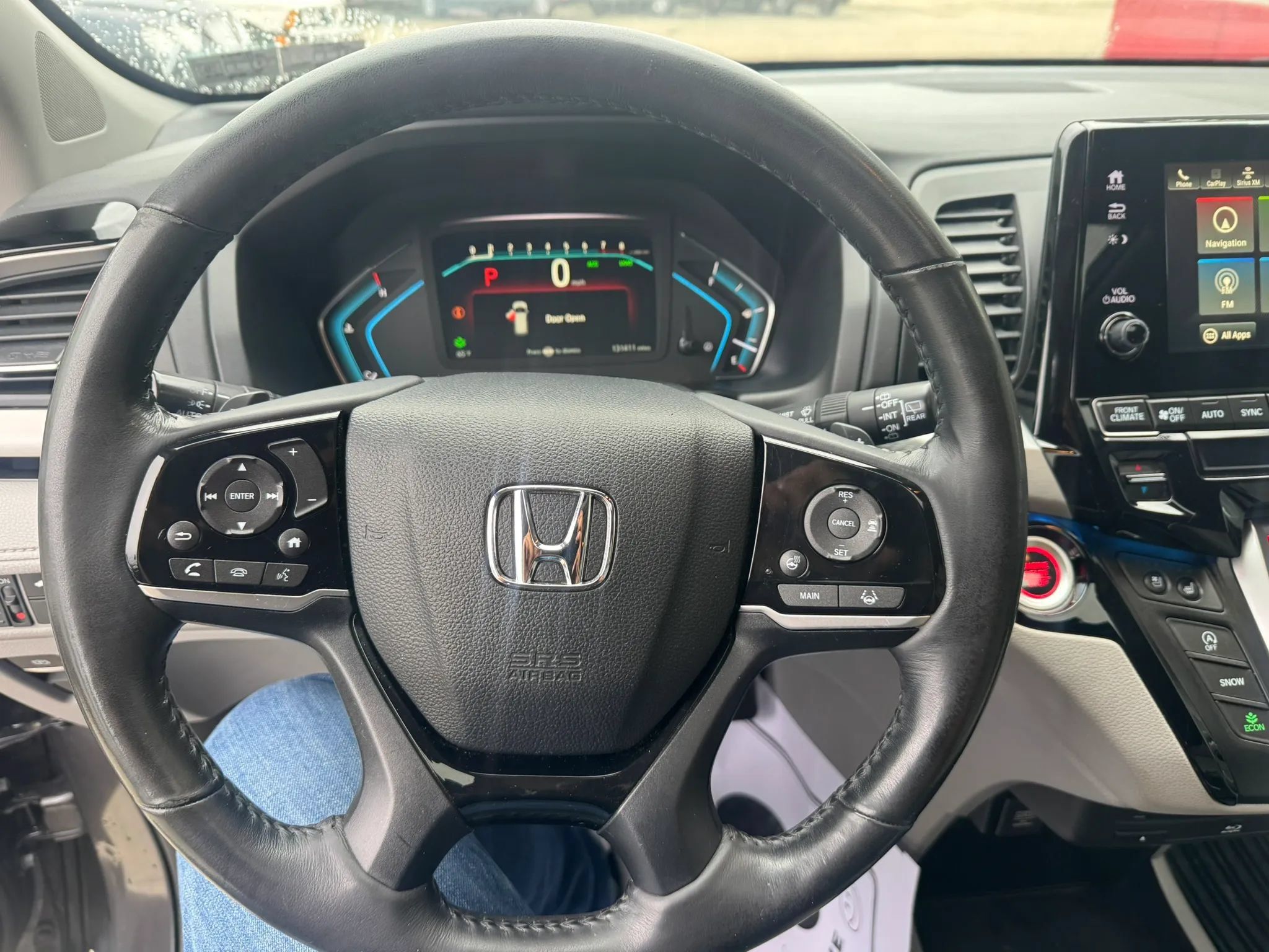 Used 2018 Honda Odyssey Elite image 9