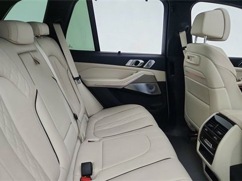 Used 2023 BMW X5 M50i w/ Executive Package image 25