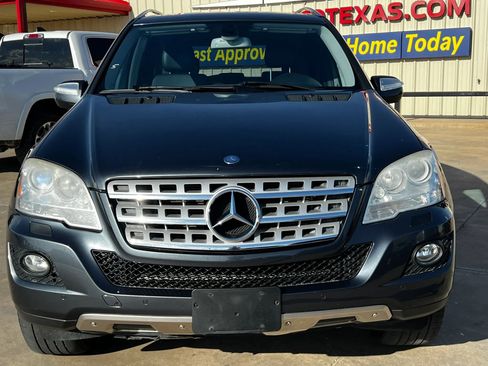 Used 2010 Mercedes-Benz ML 350 2WD w/ Premium 2 Pkg image 3