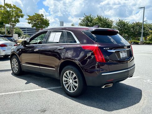 Used 2017 Cadillac XT5 Luxury w/ Driver Awareness Package FWD image 8