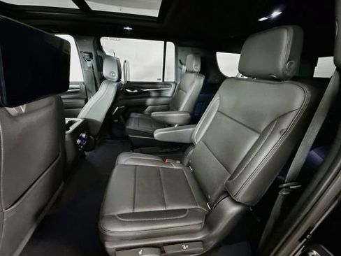 Used 2021 GMC Yukon XL Denali w/ Denali Premium Package AWD/4WD image 26