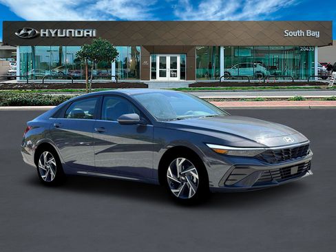 New 2026 Hyundai Elantra Limited image 10