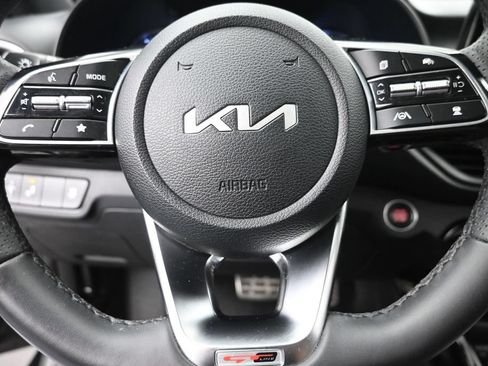 Used 2023 Kia Forte GT-Line w/ GT-Line Premium Package FWD image 17